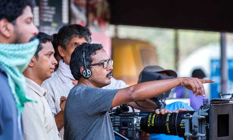 eeda film, shane nigam ,nimisha sajayan, shihabudeen poithumkadavu