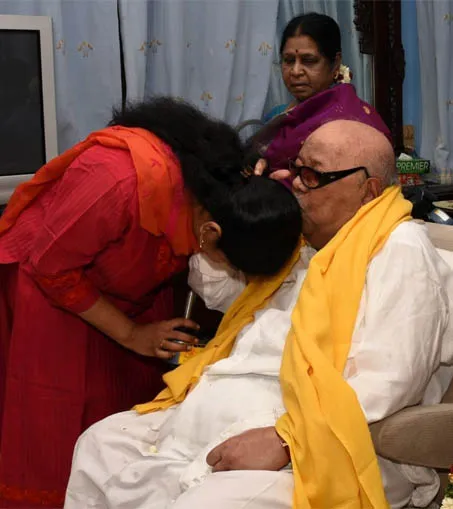 kanimozhi,karunanidhi