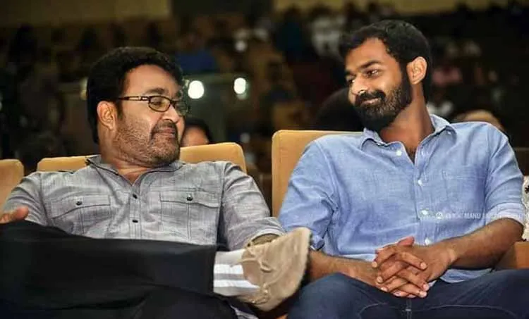Mohanlal Priyadarshan Pranav Mohanlal Marakkar - Arabikadalinte Simham to start rolling on November 1
