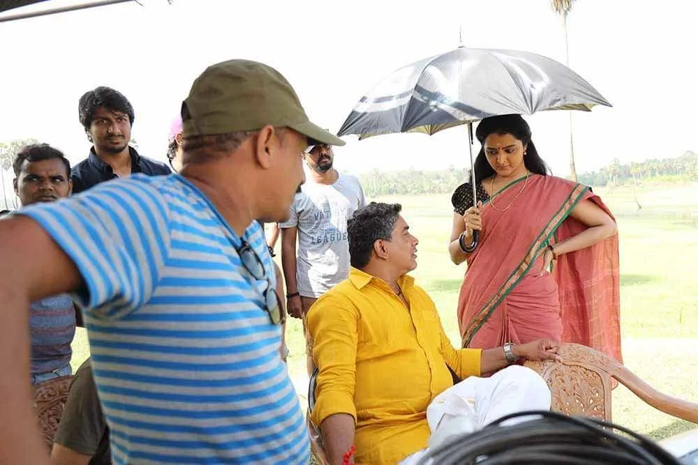 Mohanlal Manju Warrier Prakash Raj Odiyan Release Location Photos