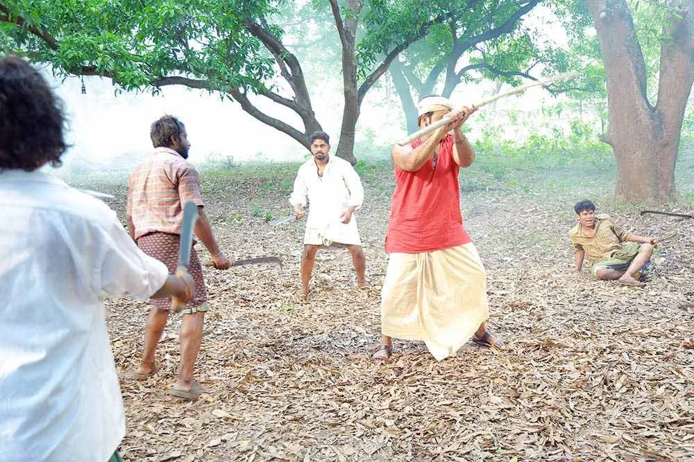 Mohanlal Manju Warrier Prakash Raj Odiyan Release Location Photos