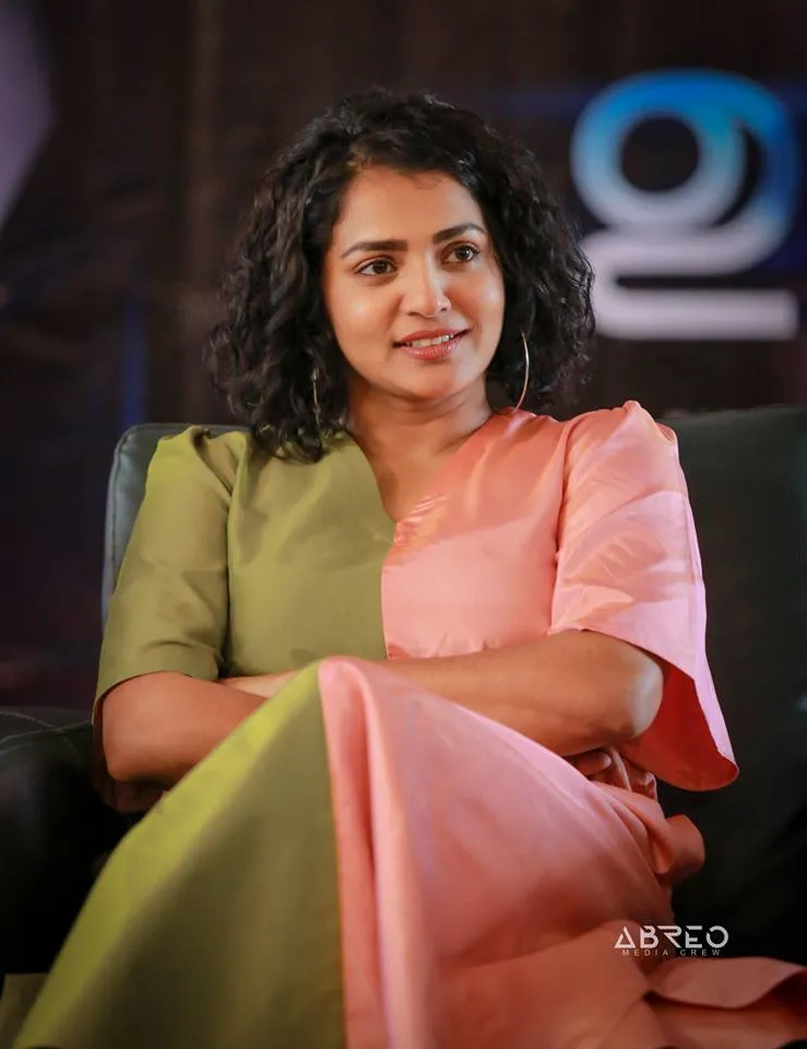 uyare, uyare wikipedia, uyare movie, uyare movie download, uyare movie review, parvathy, asif ali, tovino thomas, uyare review, uyare story, uyare movie story, uyare director, manu ashokan, bobby sanjay, uyare songs, ഉയരെ, ഉയരെ സിനിമ, പാര്‍വ്വതി, ഫിലിം ന്യൂസ്, സിനിമാ വാര്‍ത്ത, film news, കേരള ന്യൂസ്‌, കേരള വാര്‍ത്ത, kerala news, മലയാളം ന്യൂസ്, മലയാളം വാര്‍ത്ത, malayalam news, പുതിയ ചിത്രം, സിനിമ, Entertainment, സിനിമാ വാര്‍ത്ത, ഫിലിം ന്യൂസ്, Film News, കേരള ന്യൂസ്, കേരള വാര്‍ത്ത, Kerala News, മലയാളം ന്യൂസ്, മലയാളം വാര്‍ത്ത, Malayalam News, Breaking News, പ്രധാന വാര്‍ത്തകള്‍, ഐ ഇ മലയാളം, iemalayalam, indian express malayalam, ഇന്ത്യന്‍ എക്സ്പ്രസ്സ്‌ മലയാളം