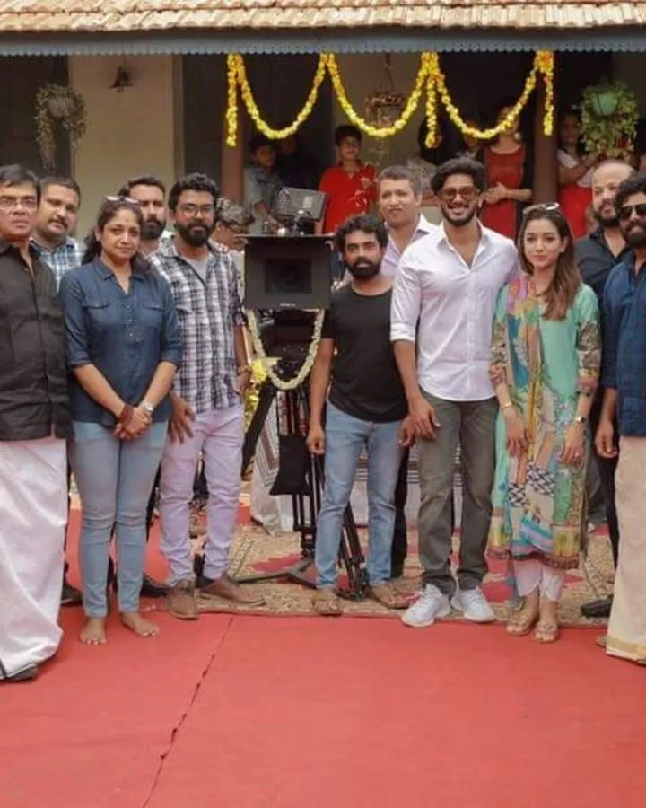 Dulquer salmaan, Dulquer salmaan turns as producer, Dulquer Salmaan films, Dulquer Salmaan new release, Oru yamandan Premakadha, Oru Yamandan premakadha release, ഒരു യമണ്ടൻ പ്രേമകഥ, ദുൽഖർ സൽമാൻ, ദുൽഖർ സൽമാൻ നിർമ്മാതാവാകുന്നു, IE Malayalam, Indian Express Malayalam, ഇന്ത്യൻ എക്സ്‌പ്രസ് മലയാളം, ഐഇ മലയാളം