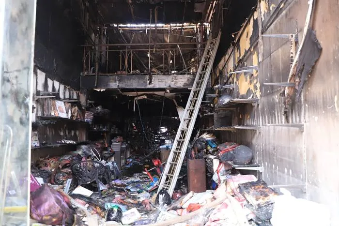 Fire, തീപിടുത്തം, Fire in Trivandrum, തിരുവനന്തപുരത്ത് തീപിടുത്തം, Thiruvananthapuram, തിരുവനന്തപുരം, fire force, ഫയർ ഫോഴ്സ്, iemalayalam, ഐഇ മലയാളം