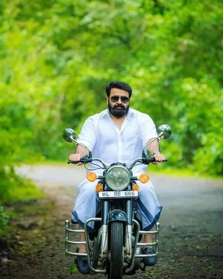 Lucifer, Lucifer television Premiere, Lucifer in Asianet, Lucifer Asianet, ലൂസിഫർ ടെലിവിഷൻ പ്രീമിയർ, ലൂസിഫർ വ്യായാമം, Prithviraj about Lucifer 2, Lucifer item dance, Lucifer in Amazon Prime, Lucifer, Mohanlal, Prithviraj, ലൂസിഫർ, മോഹൻലാൽ, പൃഥ്വിരാജ്, vivek oberoi, manju warrier, tovino thomas, sachin khedekar, prithviraj sukumaran, movie review, മഞ്ജു വാര്യര്‍, ടോവിനോ തോമസ്‌, ഐ ഇ മലയാളം, iemalayalam, indian express malayalam, ഇന്ത്യന്‍ എക്സ്പ്രസ്സ്‌ മലയാളം