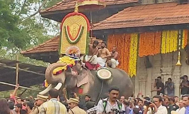 thechikkottukavu ramachandran, thrissur pooram,ie malayalam