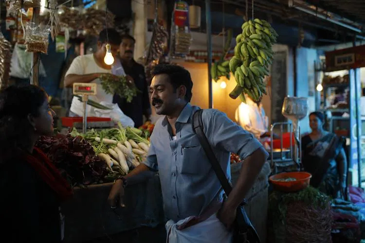 Kakshi Amminippilla, Asif Ali, കക്ഷി​​​ അമ്മിണിപ്പിള്ള, ആസിഫ് അലി, Kakshi Amminippilla release, കക്ഷി അമ്മിണിപ്പിള്ള റിലീസ്, Kakshi Amminippilla video song, Kakshi Amminippilla song, Asif Ali song, Asif Ali latest film, Asif ali new release, Indian Express Malayalam, ഇന്ത്യൻ എക്സ്‌പ്രസ്സ് മലയാളം