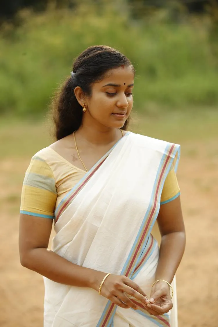 Kakshi Amminippilla, Asif Ali, കക്ഷി​​​ അമ്മിണിപ്പിള്ള, ആസിഫ് അലി, Kakshi Amminippilla release, കക്ഷി അമ്മിണിപ്പിള്ള റിലീസ്, Kakshi Amminippilla video song, Kakshi Amminippilla song, Asif Ali song, Asif Ali latest film, Asif ali new release, Indian Express Malayalam, ഇന്ത്യൻ എക്സ്‌പ്രസ്സ് മലയാളം