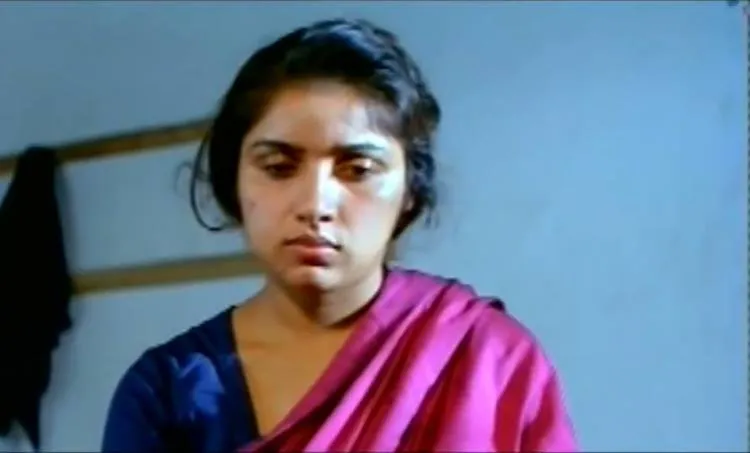 Revathy, രേവതി, Revathy films, രേവതിയുടെ ചിത്രങ്ങൾ, Virus Movie, Virus Release, virus movie, virus movie review, virus review, virus critics review, virus movie review, virus movie audience review, virus movie public review, fahadh faasil, paravathy, tovino thomas, kunchacko boban, rima kallingal, malayalam movies, malayalam cinema, entertainment, movie review, virus rating, വൈറസ്, നിപ വൈറസ്, Nipah Virus, Ashique Abu, ആഷിഖ് അബു, റിമ കല്ലിങ്കൽ, Rima Kallingal, Kilukkam, Devasuram, Kakkothikavile Appooppanthadikal, ദേവാസുരം, കിലുക്കം, കാക്കോത്തി കാവിലെ അപ്പൂപ്പൻതാടികൾ, മായാമയൂരം,​ Mayamayooram, Nandanam, നന്ദനം, revathi best movies, revathi best malayalam movies, revathi best roles, revathi in malayalam movies, revathi movies list, revathi in malayalam cinema, best revathi movies, best revathi role, malayalam movies, malayalam cinemas, entertainment news