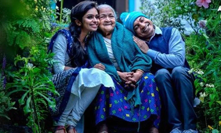 Ambili, Ambili film, Ambili teaser, അമ്പിളി, അമ്പിളി സിനിമ, അമ്പിളി ടീസർ, Soubin Shahir, സൗബിന്‍ ഷാഹിര്‍, Indian express Malayalam, ഇന്ത്യൻ എക്സ്പ്രസ് മലയാളം, IE Malayalam, ഐ ഇ മലയാളം