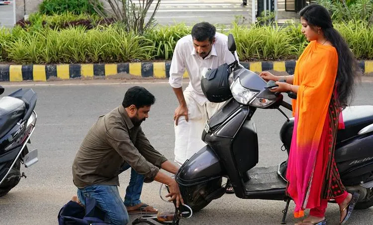 Subharathri, ശുഭരാത്രി, Subharathri release, ശുഭരാത്രി റിലീസ്, Dileep, ദിലീപ്, ശുഭരാത്രി സിനിമ, Dileep films, Anu sithara, അനു സിതാര, Siddique, സിദ്ദിക്ക്, Indian express Malayalam, IE Malayalam, ഇന്ത്യൻ എക്സ്‌പ്രസ് മലയാളം, ഐ ഇ മലയാളം