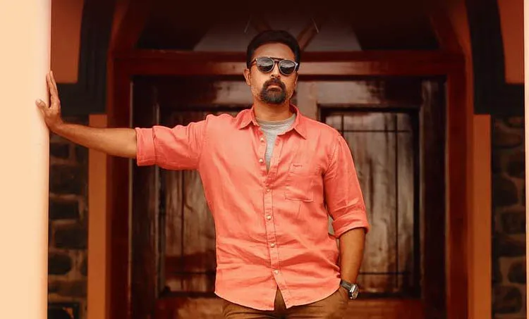 Brothers Day, Kalabhavan Shajohn, ബ്രദേഴ്സ് ഡേ, കലാഭവൻ ഷാജോൺ, Prithviraj, പൃഥ്വിരാജ്, Prithviraj Brothers Day, Brothers Day release, ബ്രദേഴ്സ് ഡേ റിലീസ്, കലാഭവൻ ഷാജോൺ അഭിമുഖം, Kalabhavan Shajohn interview, Kalabhavan Shajohn Brothers Day, Prithviraj new release, Brothers Day photos, Brothers day trailer, Prithviraj photos, Prasanna, പ്രസന്ന, Prasanna Brothers day photos, Aishwarya Lekshmi, Aishwarya Lekshmi Brothers day, Madonna Sebastian, Prayaga Martin, Miya George, Miya George Brothers day, Madonna Sebastian Brothers day, Prayaga Martin Brothers day, പ്രയാഗ മാർട്ടിൻ, മിയ, ഐശ്വര്യ ലക്ഷ്മി, മഡോണ സെബാസ്റ്റ്യൻ, Indian express Malayalam, ഇന്ത്യൻ എക്സ്പ്രസ് മലയാളം