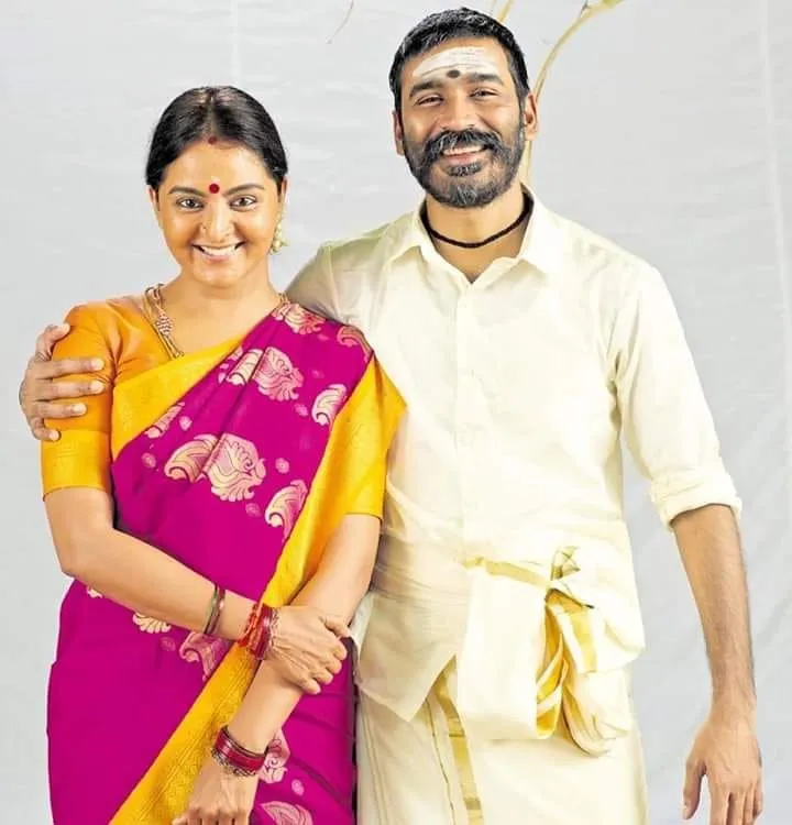 asuran, asuran first look, asuran dhanush, asuran vetrimaaran, asuran manju warrier, manju warrier tamil film, manju warrier dhanush film, manju warrier dhanush tamil movie, manju warrier tamil movie, മഞ്ജു വാര്യര്‍, മഞ്ജു വാര്യര്‍ തമിഴ് ചിത്രം, മഞ്ജു വാര്യര്‍ അസുരന്‍, മഞ്ജു വാര്യര്‍ ധനുഷ്, പുതിയ ചിത്രം, സിനിമ, Entertainment, സിനിമാ വാര്‍ത്ത, ഫിലിം ന്യൂസ്, Film News, കേരള ന്യൂസ്, കേരള വാര്‍ത്ത, Kerala News, മലയാളം ന്യൂസ്, മലയാളം വാര്‍ത്ത, Malayalam News, Breaking News, പ്രധാന വാര്‍ത്തകള്‍, ഐ ഇ മലയാളം, iemalayalam, indian express malayalam, ഇന്ത്യന്‍ എക്സ്പ്രസ്സ്‌ മലയാളം