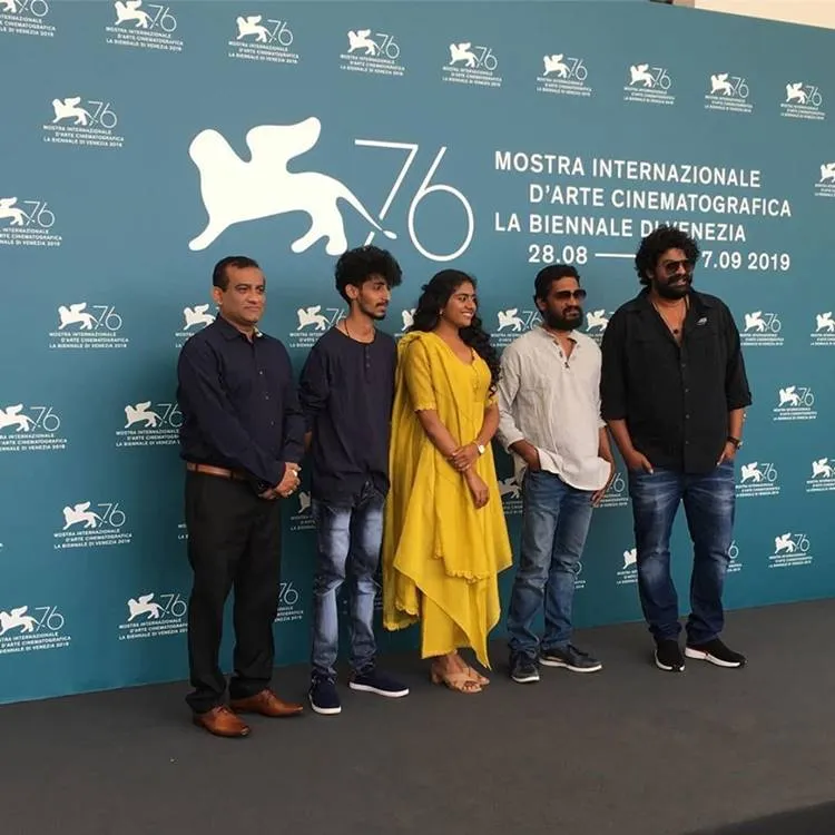 Joju George, ജോജു ജോർജ്, Nimisha Sajayan, നിമിഷ സജയൻ, Sanalkumar Sasidharan, സനൽ കുമാർ ശശിധരൻ, Chola film, ചോല സിനിമ, Venice Film Festival 2019, വെനീസ് അന്താരാഷ്ട്ര ചലച്ചിത്ര മേള, Joju George photos, Nimisha Sajayan photos, Indian express Malayalam, ഇന്ത്യൻ എക്സ്‌പ്രസ് മലയാളം, ഐ ഇ മലയാളം, IE Malayalam
