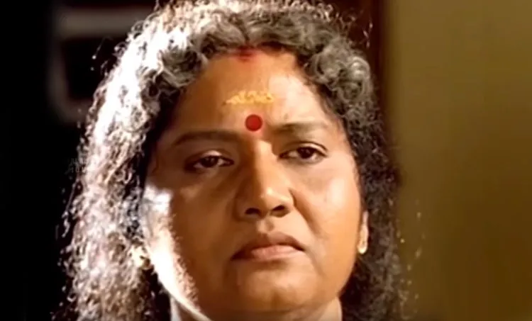 Meena, Malayalam Actress Meena, മീന, Remembering versatile actor Meena, Meena 22nd death Anniversary, Meena films, Meena meme, meleparambil aanveedu meme, yodha meme, Meena photos
