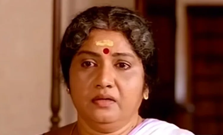 Meena, Malayalam Actress Meena, മീന, Remembering versatile actor Meena, Meena 22nd death Anniversary, Meena films, Meena meme, meleparambil aanveedu meme, yodha meme, Meena photos