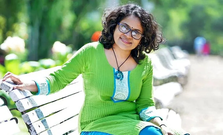 Vidhu Vincent,വിധു വിന്‍സന്‍റ്, Stand Up, Stand Up Movie, Vidhu Vincent interview, വിധു വിൻസെന്റിന്റെ അഭിമുഖം, B Unnikrishnan, ബി ഉണ്ണികൃഷ്ണൻ, Rajisha Vijayan,രജിഷ വിജയന്‍, Nimisha Sajayan,നിമിഷ സജയന്‍, ie malayalam,