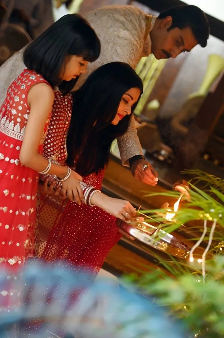 diwali, Amitabh Bachchan, ie malayalam