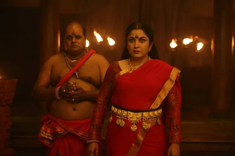 Aakasha Ganga 2, Aakasha Ganga 2 review, Aakasha Ganga 2 movie review, Aakasha Ganga 2 malayalam movie review, ആകാശഗംഗ 2, Aakasha Ganga 2 Movie Review, ആകാശഗംഗ 2 റിവ്യൂ, ie malayalam, ഐഇ മലയാളം, Indian express movie reviews, Vinayan, വിനയൻ, Ramya Krishnan, രമ്യ കൃഷ്ണൻ, Indian express malayalam, ഇന്ത്യൻ എക്സ്‌പ്രസ്സ് മലയാളം