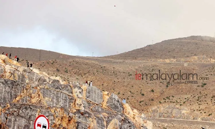 Jebel Jais, ജബല്‍ജൈസ്, Jebel Jais mountains, ജബല്‍ജൈസ് മലനിരകൾ, Ras al Khaimah, റാസല്‍ഖൈമ, UAE, യുഎഇ, Oman, ഒമാൻ, Travelogue, യാത്രാവിവരണം, Gulf news, ഗൾഫ് വാർത്തകൾ, IE Malayalam, ഐഇ മലയാളം
