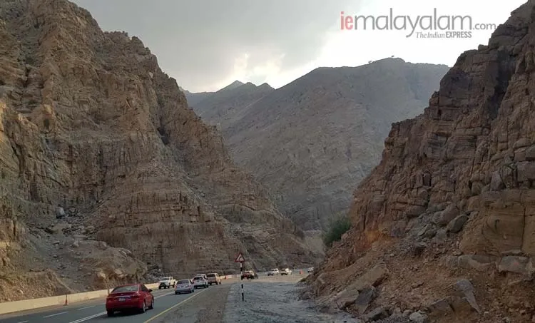 Jebel Jais, ജബല്‍ജൈസ്, Jebel Jais mountains, ജബല്‍ജൈസ് മലനിരകൾ, Ras al Khaimah, റാസല്‍ഖൈമ, UAE, യുഎഇ, Oman, ഒമാൻ, Travelogue, യാത്രാവിവരണം, Gulf news, ഗൾഫ് വാർത്തകൾ, IE Malayalam, ഐഇ മലയാളം