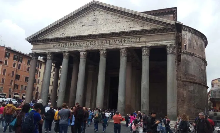 Myna Umaiban, travel stories in malayalam, iemalayalam