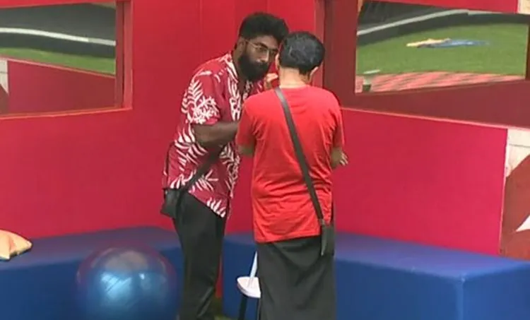 bigg boss, bigg boss malayalam season 2, bigg boss malayalam day 30, malayalam bigg boss highlights, bigg boss malayalam 30 days recap, watch bigg boss malayalam season 2, mohanlal bigg boss, mohanlal, bigg boss 2019, bigg boss vote, bigg boss new contestants, bigg boss season 2, bigg boss season 2 eviction, bigg boss season 1, bigg boss malayalam 2 elimination, bigg boss malayalam 2 elimination today, bigg boss malayalam 2 voting, ബിഗ്‌ ബോസ്, ബിഗ്‌ ബോസ് മലയാളം, ബിഗ്‌ ബോസ് സീസണ്‍ 2, rajith bigg boss malayalam, rajith kumar age, rajith kumar in bigg boss, rajith kumar family, രജിത് കുമാര്‍