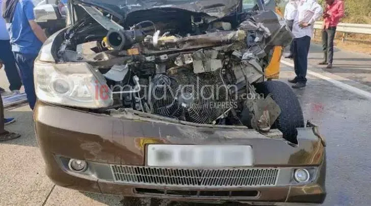 shabana azmi, shabana azmi car accident, shabana azmi injured, javed akhtar, mumbai-pune highway, mumbai-pune highway shabana azmi, mumbai news, city news, indian express