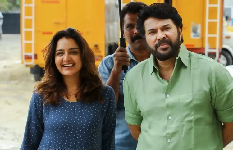Manju Warrier, മഞ്ജു വാരിയർ, Mammootty, മമ്മൂട്ടി, The preist, ദ പ്രീസ്റ്റ്, Mammootty Manju warrier photo, Mammootty Manju warrrier the preist, Manju and Mammootty, മഞ്ജുവും മമ്മൂട്ടിയും, IE Malayalam, ഐഇ മലയാളം