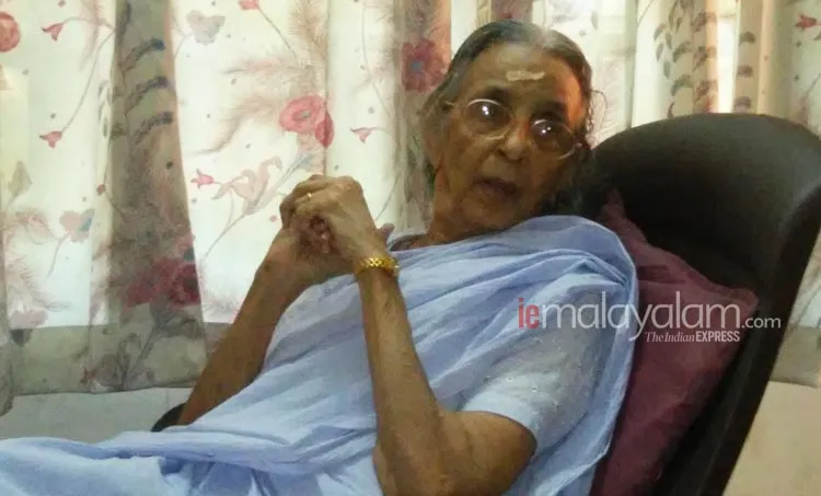 sumangala, iemalayalam