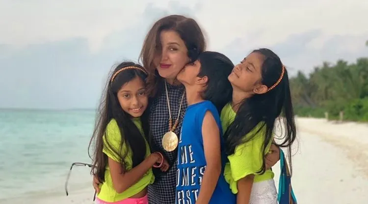 Farah Khan daughter anya amp