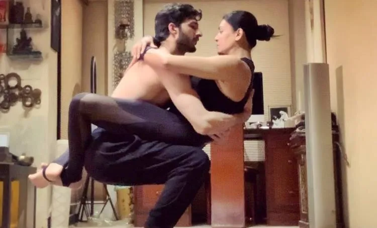 Sushmita Sen, ie malayalam