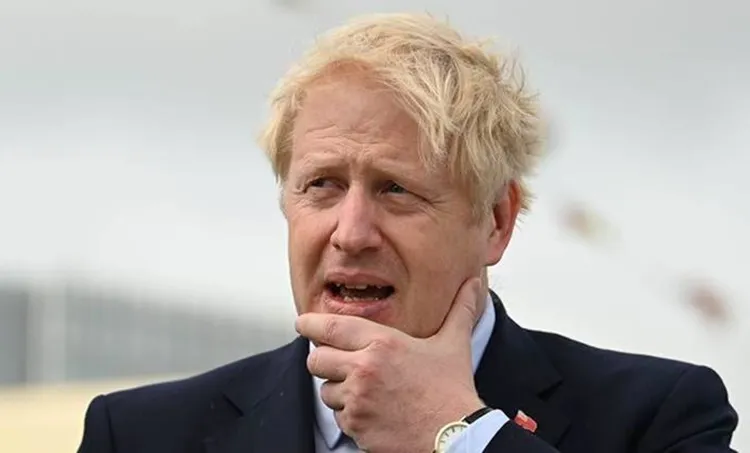 Coronvirus British Prime minister Boris Johnson Hospitalised after testing positive, corona,കൊറോണ, coronavirus, കൊറോണ വൈറസ്, coronavirus symptoms, symptoms of corona,കൊറോണ വൈറസ് ലക്ഷണങ്ങള്‍, coronavirus in india, കൊറോണ വൈറസ് ഇന്ത്യയിൽ, coronavirus in kerala, coronavirus kerala, കൊറോണ വൈറസ് കേരളത്തിൽ, coronavirus news, കൊറോണ വൈറസ് വാർത്തകൾ, coronavirus china, കൊറോണ വൈറസ് ചൈന, coronavirus update, coronavirus latest, coronavirus latest news,കൊറോണ വൈറസ് ലേറ്റസ്റ്റ്, coronavirus malayalam, coronavirus delhi, കൊറോണ വൈറസ് ഡൽഹി, coronavirus pathanamthitta, കൊറോണ വൈറസ് പത്തനംതിട്ട, coronavirus mask, കൊറോണ വൈറസ് മാസ്ക്, corona treatment,coronavirus treatment,കൊറോണ ചികിത്സ, coronavirus medicine, corona medicine, കൊറോണ വൈറസ് മരുന്ന്, coronavirus test, corona test, കൊറോണ വൈറസ് പരിശോധന, iemalayalam, ഐഇ മലയാളം