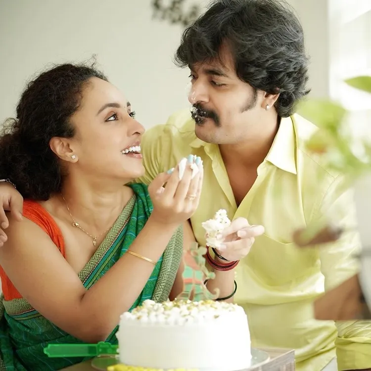 Pearle Srinish wedding anniversary