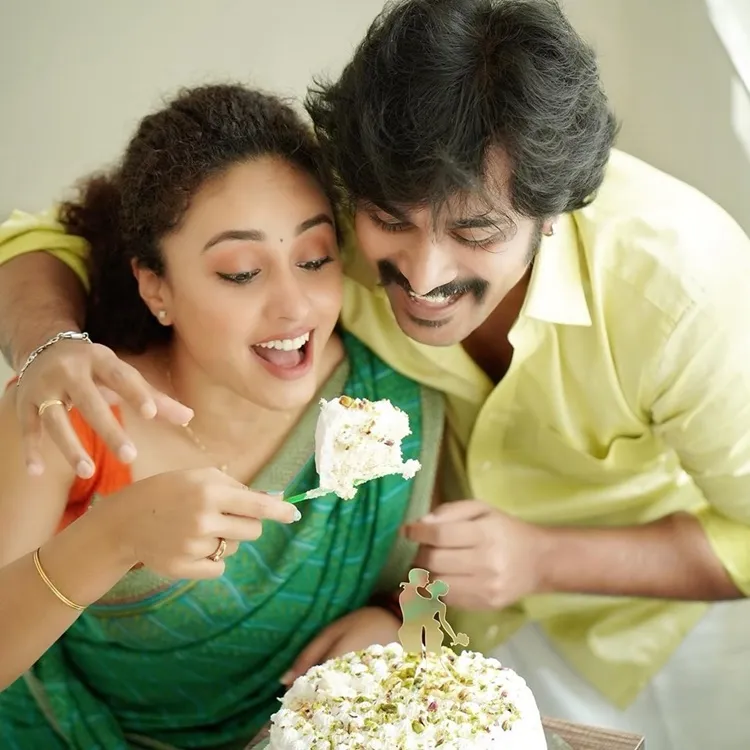 Pearle Srinish wedding anniversary