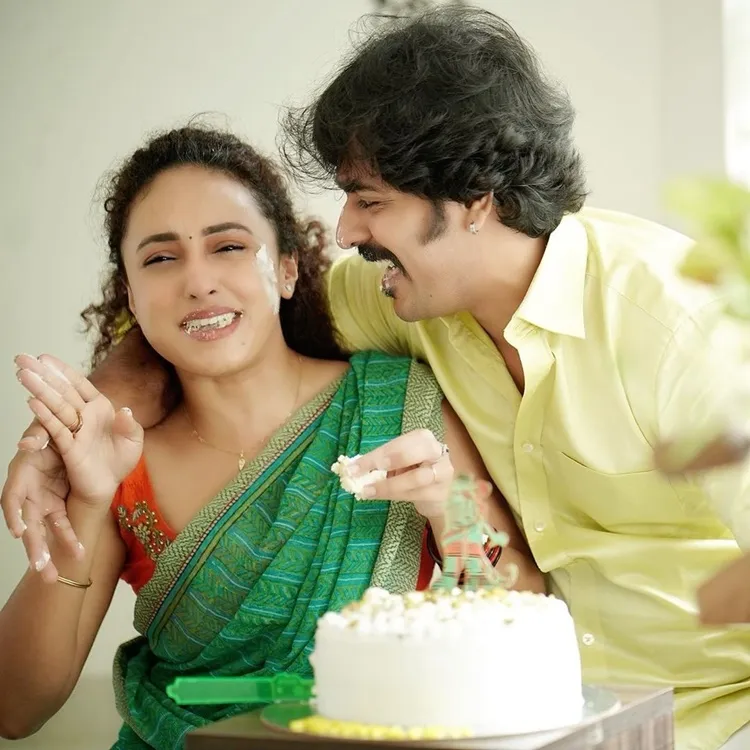 Pearle Srinish wedding anniversary