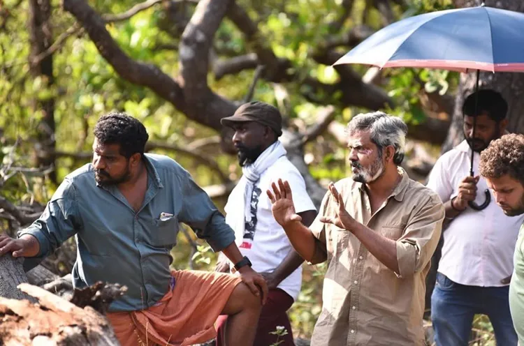 Dileesh pothan, thondimuthalum driksakshiyum