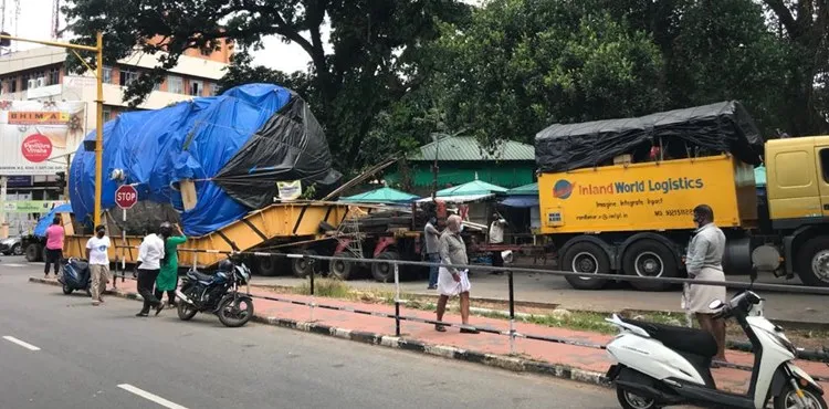 isro, ഐഎസ്ആർഒ, VSSC,വി.എസ്.എസ്.സി, vikaram sarabhai space centre, വിക്രം സാരാഭായ് സ്‌പേസ് സെന്റർ, 74 wheeled truck-reached at thiruvanthapuram, വി.എസ്.എസ്.സിയിലേക്കുള്ള യന്ത്രവുമായി 74 ചക്രങ്ങളുള്ള വാഹനം തിരുവനന്തപുരത്ത്, horizontal aerospace autoclave machine, ഹൊറിസോണ്ടല്‍ എയ്‌റോ സ്‌പേസ് ഓട്ടോ ക്ലേവ് മെഷീന്‍,  GSLV-mk3, ജിഎസ്‌എൽവി മാർക്ക്-3,  PSLV, പിഎസ്‌എൽവി, mangalyaan- 1, മംഗൾയാൻ-1,  mangalyaan 2, മംഗൾയാൻ-2, Chaandrayaan-1, ചാന്ദ്രയാൻ-1, Chaandrayaan-2,ചാന്ദ്രയാൻ-2,Gaganyaan, ഗഗയൻയാൻ, ie malayalam, ഐഇ മലയാളം 
