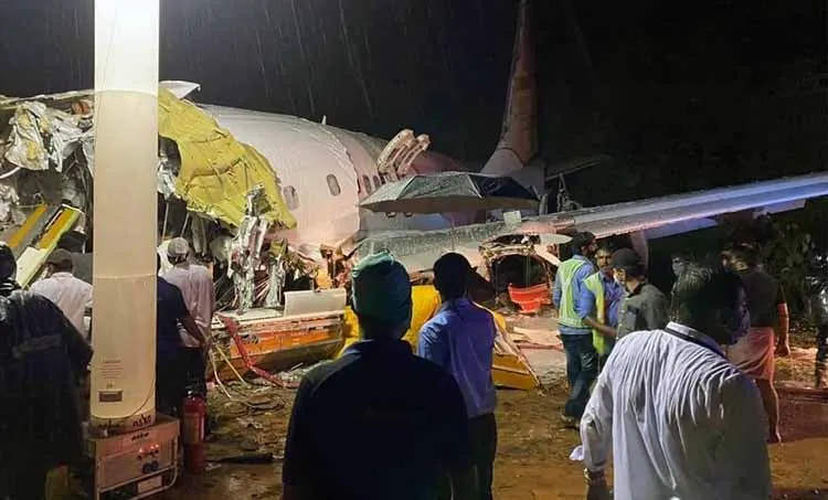 air india plane crash, kerala news, air india news, air india plane crash today, air india plane accident, air india aircraft crash, air india aircraft crash news, air india plane crash in kerala, air india plane crash in kerala today, air india plane crash news, kerala plane crash latest news, kerala plane crash news, kerala plane crash today news, kerala news, karachi news update