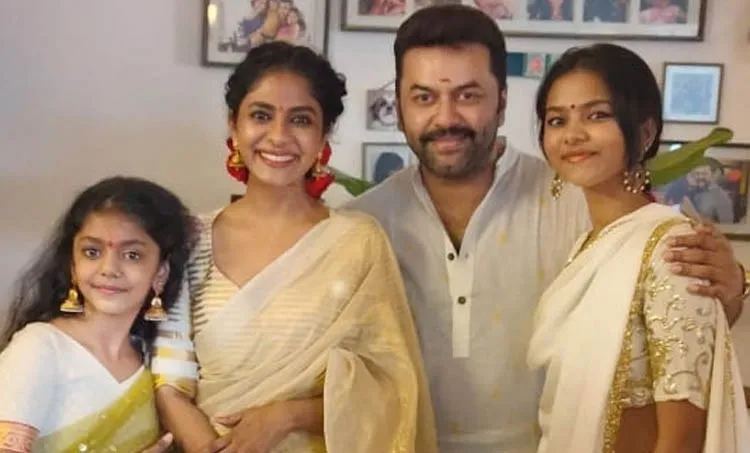 Poornima Indrajith, പൂർണിമ ഇന്ദ്രജിത്ത്, Indrajith, ഇന്ദ്രജിത്ത്, Poornima Indrajith photos, Poornima Indrajith old photos, Pranaah, പ്രാണ, Indian express malayalam, IE Malayalam
