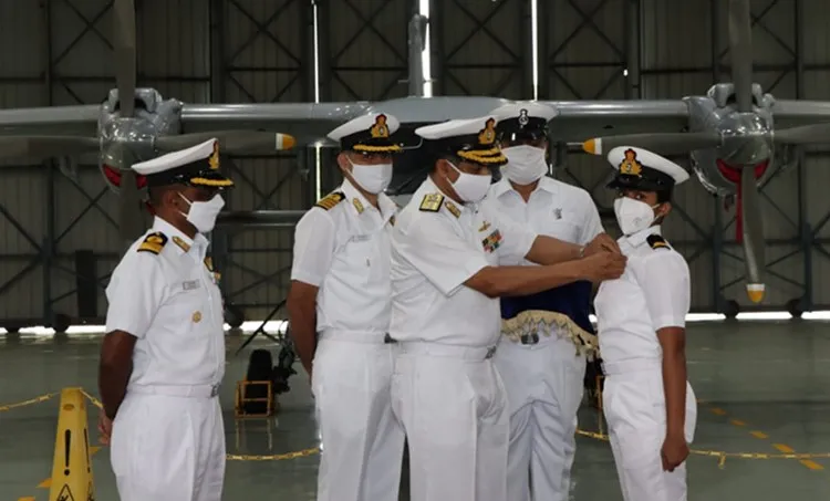 Woman Navy Pilot, Women Navy Pilots, Woman Pilot, Women Pilots, Kumudini, Tyagi, Thyagi, വനിതാ പൈലറ്റ്, കുമുദിനി, ത്യാഗി, Women Officers in helicopter wing of Indian Navy, Women Officers in Navy, Indian Navy, Navy, നാവിക സേന, ie malayalam