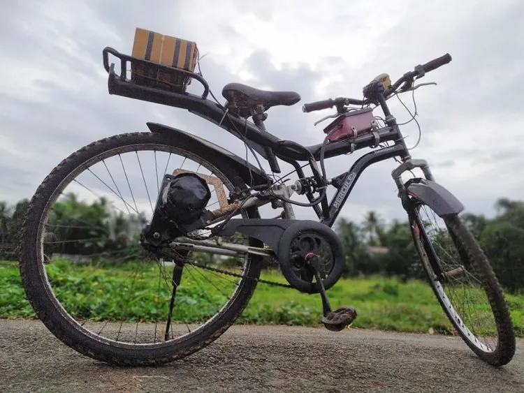 kerala boy designs car, സ്വന്തമായി കാർ നിർമിച്ച് മലയാളി വിദ്യാർഥി, kerala boy designs car prototype, കാറിന്റെ മാതൃക നിർമിച്ച് മലയാളി വിദ്യാർഥി, plus two student designs car prototype, കാറിന്റെ മാതൃക നിർമിച്ച് പ്ലസ് ടു  വിദ്യാർഥി, kerala plus two student designs car prototype, കാറിന്റെ മാതൃക നിർമിച്ച് മലയാളി പ്ലസ് ടു  വിദ്യാർഥി, kerala boy designs four wheeler prototype, നാലുചക്ര വാഹനം നിർമിച്ച് മലയാളി വിദ്യാർഥി, plus two student designs four wheeler prototype, നാലുചക്ര വാഹനം നിർമിച്ച് പ്ലസ് ടു  വിദ്യാർഥി, kerala plus two student designs four wheeler prototype, നാലുചക്ര വാഹനം നിർമിച്ച് മലയാളി പ്ലസ് ടു  വിദ്യാർഥി, kerala boy designs car with bike engine, ബൈക്കിന്റെ എൻജിൻ ഉപയോഗിച്ച് മലയാളി വിദ്യാർഥി, kerala boy designs car with hybrid technology, ഹൈബ്രിഡ് സാങ്കേതിവിദ്യ ഉപയോഗിച്ചുള്ള കാർ നിർമിച്ച് പതിനെട്ടുകാരൻ, ഹൈബ്രിഡ് സാങ്കേതിവിദ്യ ഉപയോഗിച്ചുള്ള കാർ നിർമിച്ച് മലയാളി വിദ്യാർഥി, mohammed shibin, മുഹമ്മദ് ഷിബിൻ, indian express malayalam, ഇന്ത്യൻ എക്‌സ്‌പ്രസ് മലയാളം, ie malayalam, ഐഇ മലയാളം