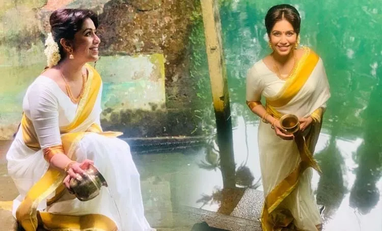 Ranjini Haridas, Ranjini Haridas video, Ranjini Haridas photos, Ranjini Haridas age, Ranjini Haridas flowers, Ranjini Haridas marriage, Ingane oru baryayum bharthaavum