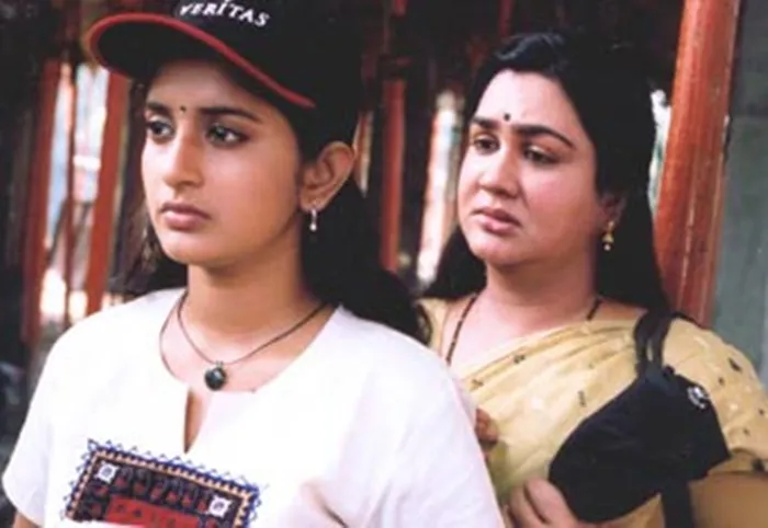 Sathyan Anthikad, സത്യൻ അന്തിക്കാട്, Urvashi, ഉർവശി, Thalayanamanthram, തലയണമന്ത്രം, Sreenivasan, ശ്രീനിവാസൻ, iemalayalam, ഐഇ മലയാളം