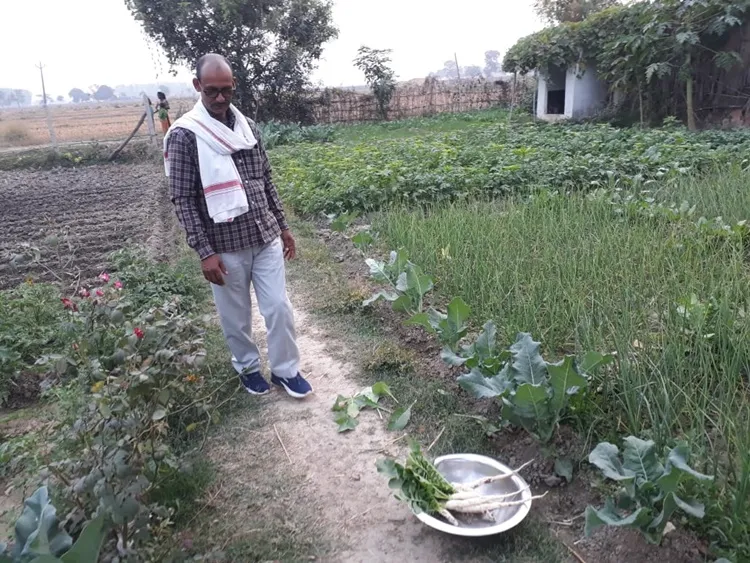 farmers protest, കർഷക പ്രക്ഷോഭം, farm laws, കാർഷിക നിയമങ്ങൾ, farmers protest against new farm laws, പുതിയ കാർഷിക നിയമങ്ങൾക്കെതിരായ കർഷക പ്രക്ഷോഭം, minimum support price, msp, മിനിമം താങ്ങുവില, mandi, മണ്ഡി, mandi agent, മണ്ഡി ഏജന്റ്, tractor rally, ട്രാക്റ്റർ റാലി,  tractor rally delhi, ട്രാക്റ്റർ റാലി ഡൽഹി, korav village, കൊരാവ് ഗ്രാമം, korav village allahabad, കൊരാവ് ഗ്രാമം അലഹബാദ്, korav village up, കൊരാവ് ഗ്രാമം യുപി, mumbai farmers march, മുംബൈ കർഷക മാർച്ച്, indian express malayalam, ഇന്ത്യൻ എക്‌സ്പ്രസ് മലയാളം, ie malayalam, ഐഇ മലയാളം, 