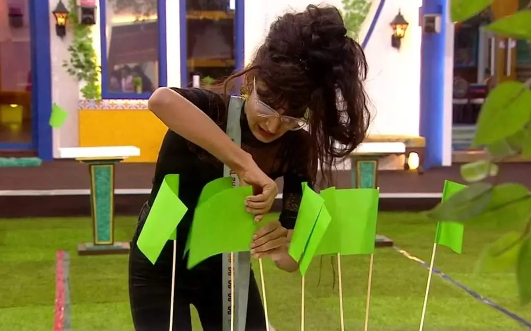 Big boss, dimpal bhal, dimpal bhal captaincy task, ബിഗ് ബോസ്, Big Boss Malayalam Season 3, Big boss malayalam season 3 episode 1, bigg boss malayalam season 3 february 15 episode, bigg boss malayalam season 3 today episode, bigg boss malayalam, mohanlal bigg boss malayalam, moanlal, bigg boss malayalam 3, bigg boss malayalam season 3 malayalam updates, bigg boss malayalam season 3 malayalam news, bigg boss malayalam season 3 first day malayalam news, ബിഗ് ബോസ് 3 മലയാളം ന്യൂസ്, dimpal bhal, Bigg Boss dimpal bhal photos, Indian express malayalam, IE malayalam