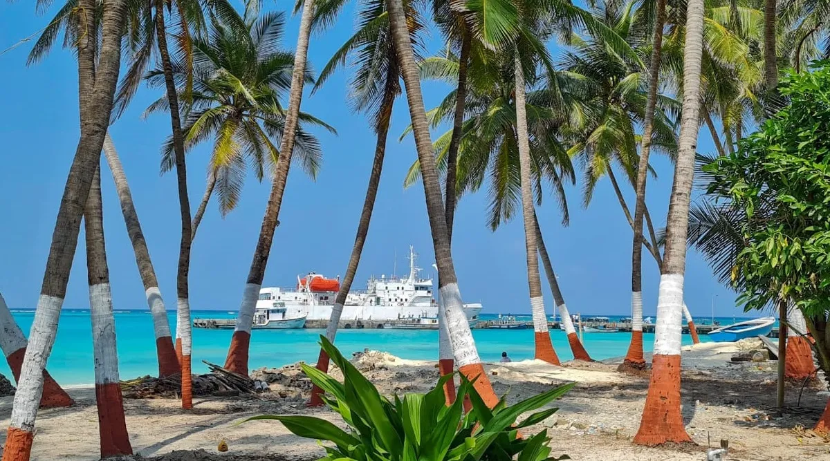 Lakshadweep, Lakshadweep covid, Lakshadweep covid case,  Lakshadweep beef ban, Lakshadweep goonda act, Lakshadweep land acquisition, Lakshadweep jobs cut, Lakshadweep tourism, Lakshadweep administration, Lakshadweep administrator Praful Khoda Patel, Lakshadweep development authority regulation, Lakshadweep panchayath regulation amendment, Lakshadweep MP Mohammed Faizal, ie malayalam