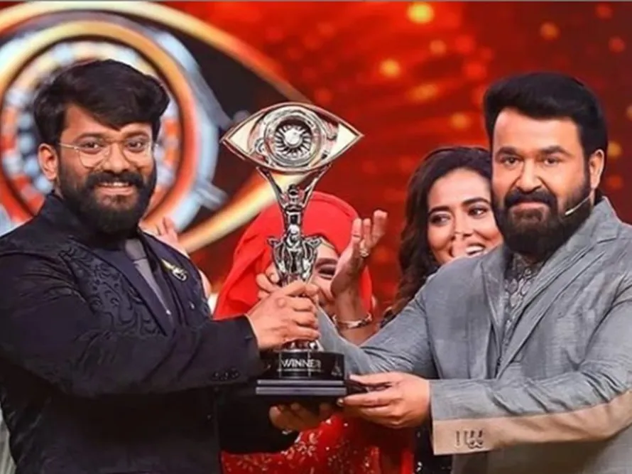 Bigg Boss Season 3 Winner, Maniikuttan, Bigg Boss Manikuttan, Bigg Boss Grand finale, Bigg Boss Grand finale date, Firoz Khan, Kidilam Firoz, Poli firoz, Bigg Boss Malayalam season 3 Grand Finale, Bigg Boss Malayalam, Bigg Boss Malayalam stopped, Bigg Boss Malayalam canelled, mohanlal, Bigg Boss Malayalam news, ബിഗ് ബോസ് മലയാളം സീസൺ 3