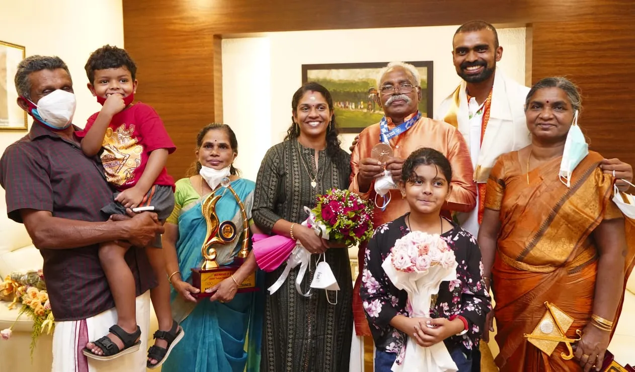 PR Sreejesh, പി.ആര്‍ ശ്രീജേഷ്, PR Sreejesh, PR Sreejesh Hockey, PR Sreejesh Bronze Medal, PR Sreejesh Back to Kochi, PR Sreejesh Indian Hockey, Tokyo Olympics, IE Malayalam, ഐഇ മലയാളം