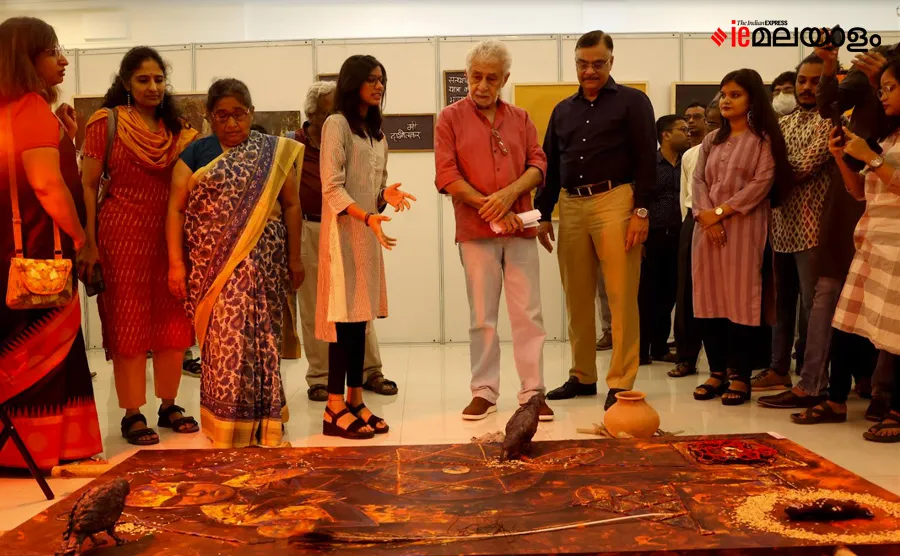 Dr Narendra Dabholkar, art exhibition, Naseeruddin Shah, Narendra Dabholkar art exhibition photos
